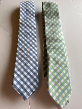 Tommy Hilfiger set of 2 gingham ties.